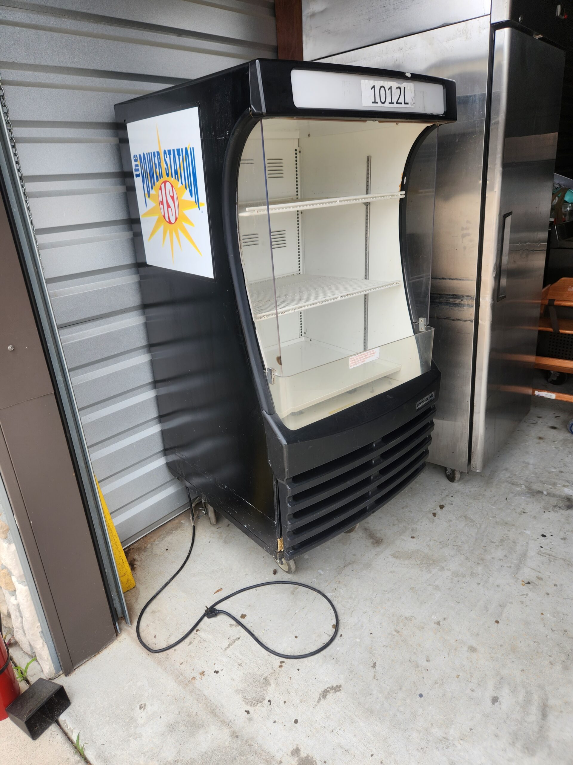 OPEN AIR GRAB & GO COOLER Used Equipment