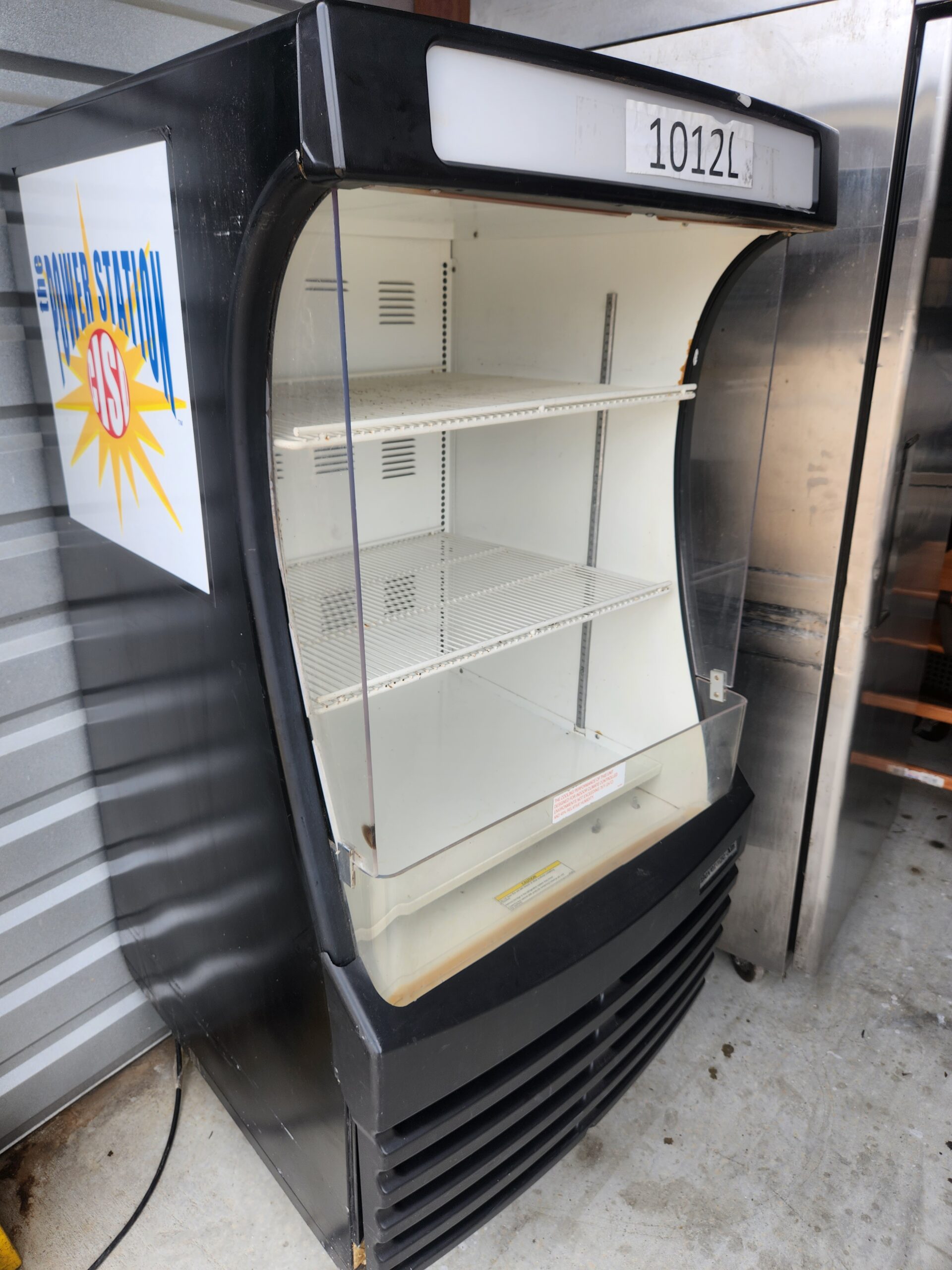 OPEN AIR GRAB & GO COOLER Used Equipment