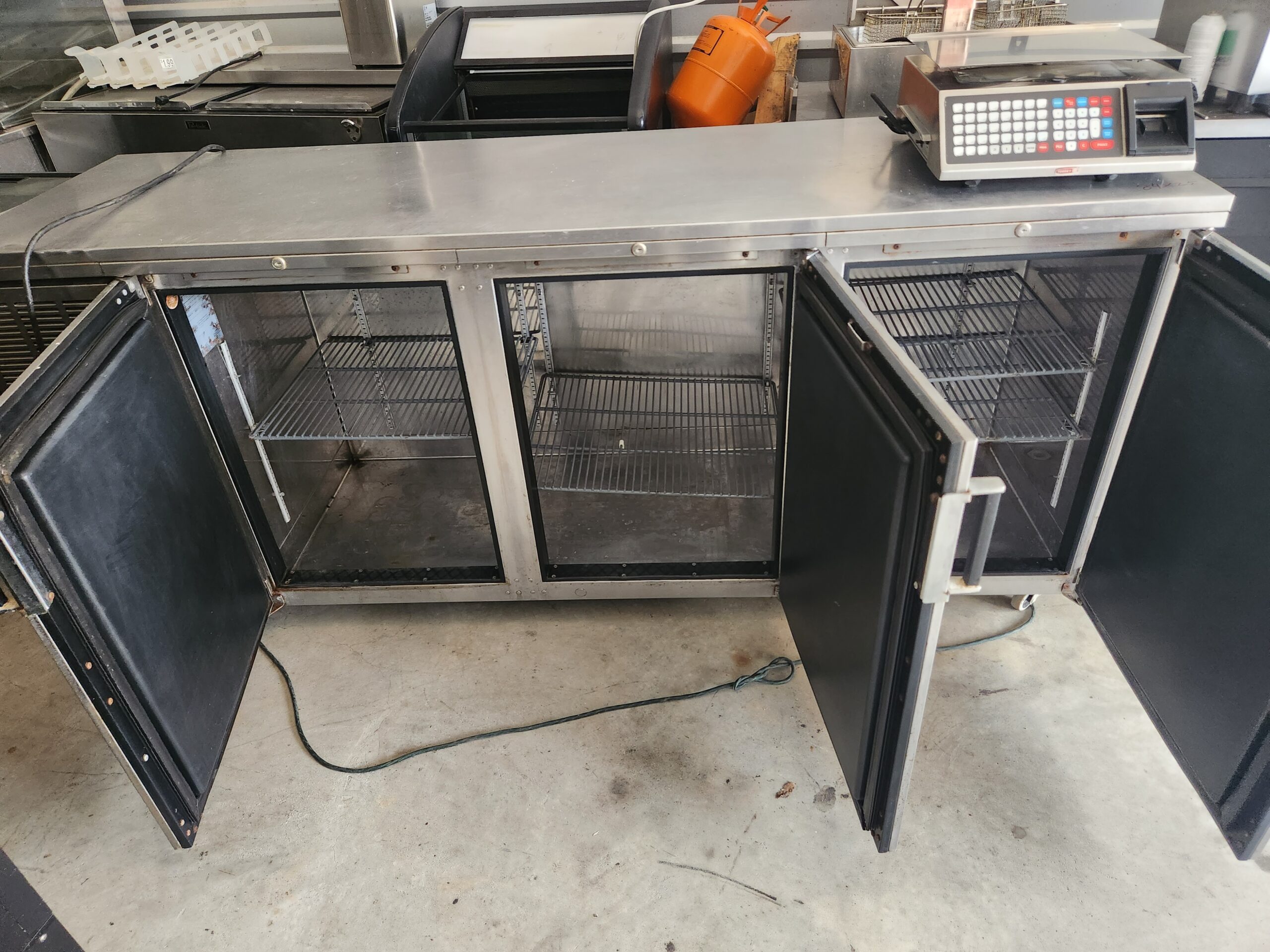 PERLICK 3 DOORS BACK BAR COOLER WITH CASTERS Used Equipment